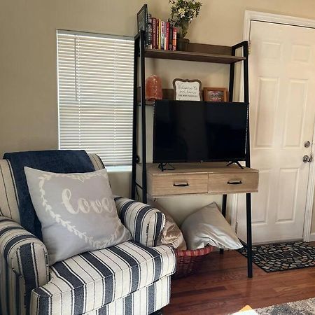 מונטרוז Cheerful Pet-Friendly Bungalow Right In Town מראה חיצוני תמונה