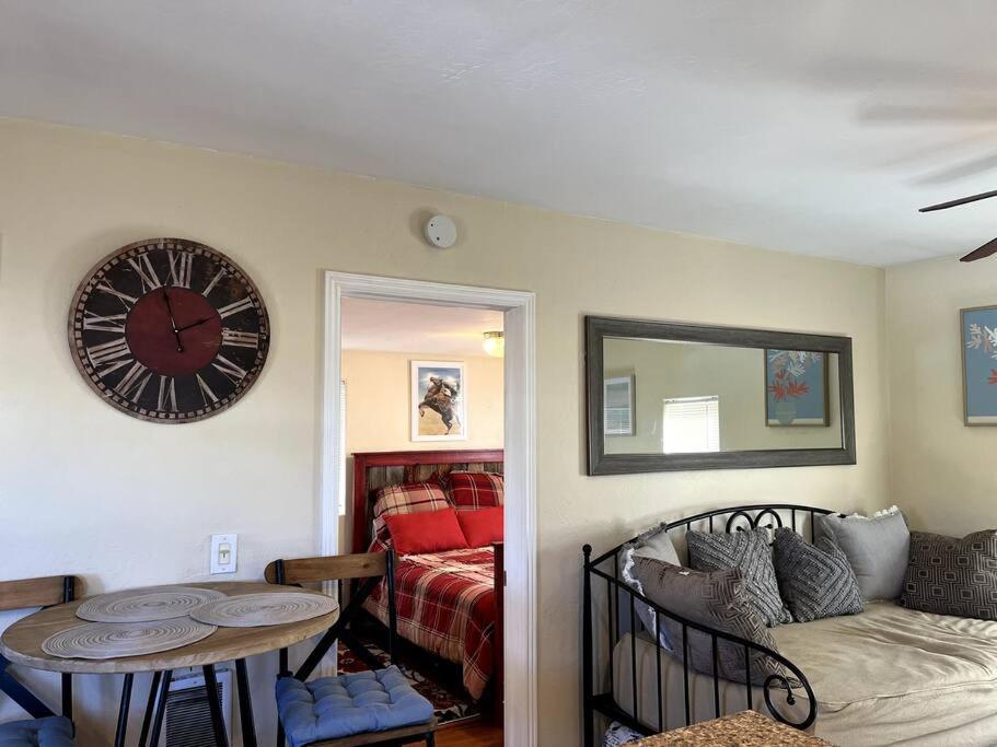 מונטרוז Cheerful Pet-Friendly Bungalow Right In Town מראה חיצוני תמונה