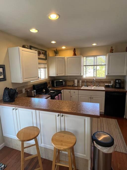 מונטרוז Cheerful Pet-Friendly Bungalow Right In Town מראה חיצוני תמונה